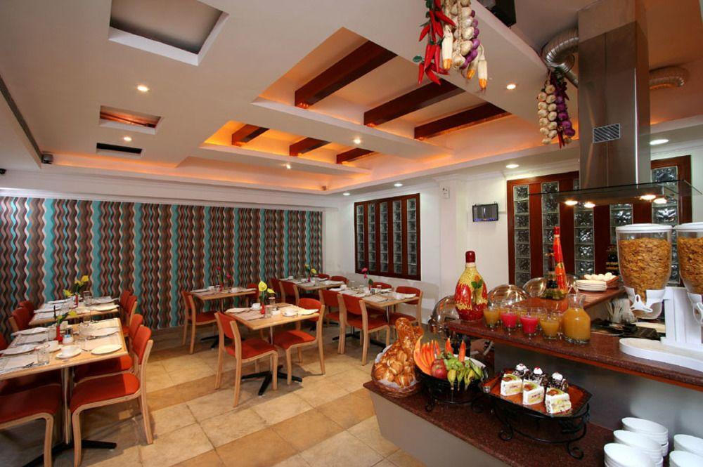 Grand President Hotel Delhi  Bagian luar foto