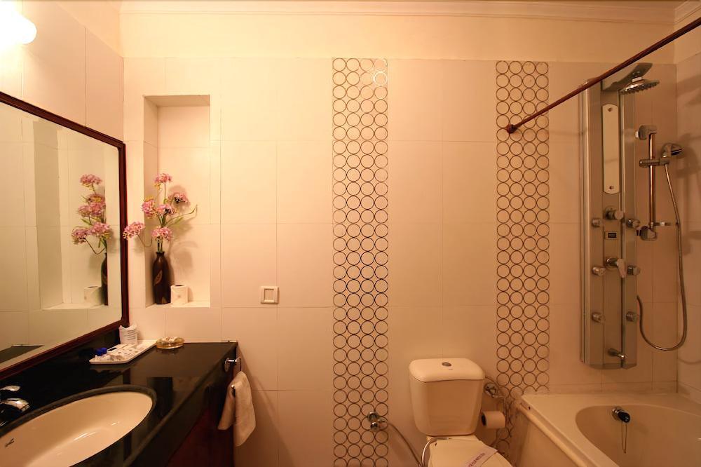 Grand President Hotel Delhi  Bagian luar foto