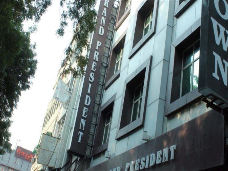 Grand President Hotel Delhi  Bagian luar foto