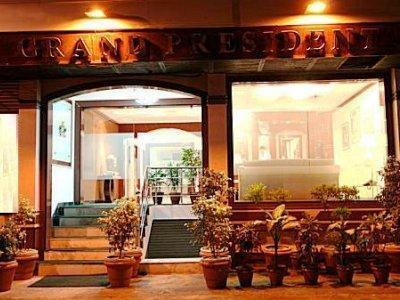 Grand President Hotel Delhi  Bagian luar foto